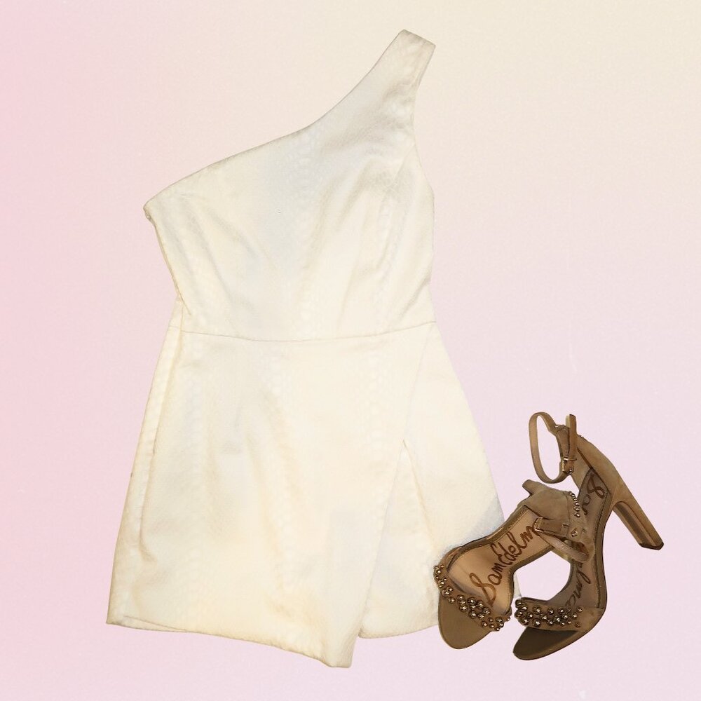 DO + BE Croc Pattern Off-Shoulder Romper – White (M)